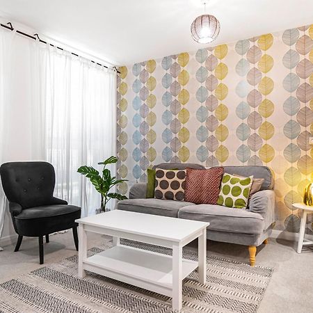 Pass The Keys Modern Tottenham Hale Apartment Perfect For Leisure London Eksteriør billede