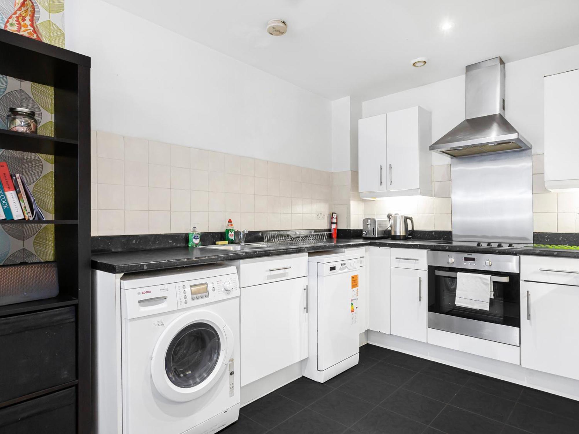Pass The Keys Modern Tottenham Hale Apartment Perfect For Leisure London Eksteriør billede